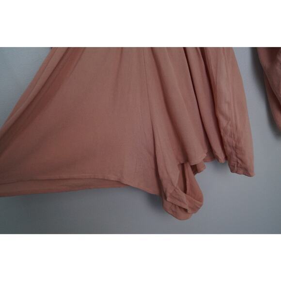 In the Beginning Deep V-neck Romper Cold Shoulder Long‎ Sleeve Blush Pink Medium - Picture 4 of 10